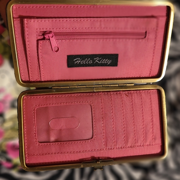 Backpack - Picture 7 of 7